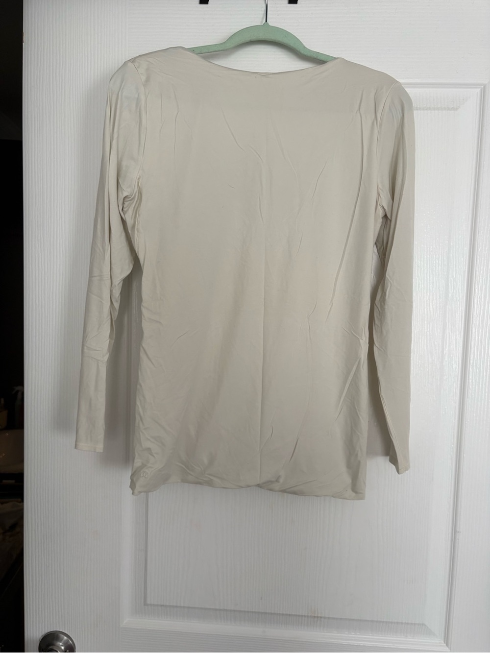 Lululemon - Picture 2 of 4